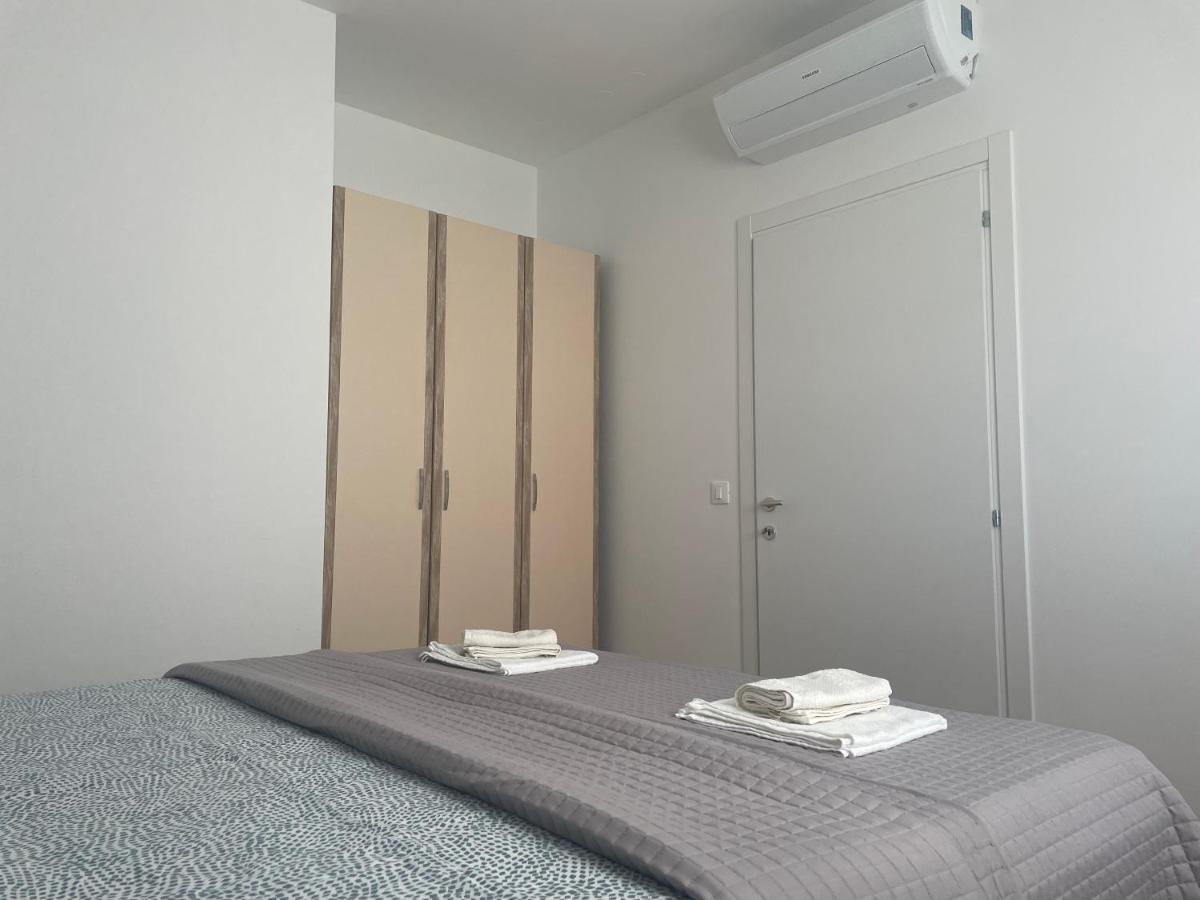 Apartment Diana Zara Parking Free Экстерьер фото