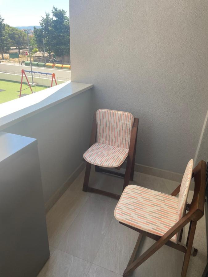 Apartment Diana Zara Parking Free Экстерьер фото