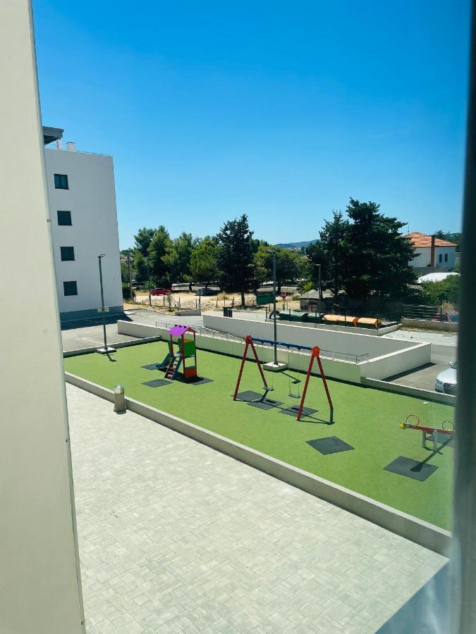 Apartment Diana Zara Parking Free Экстерьер фото