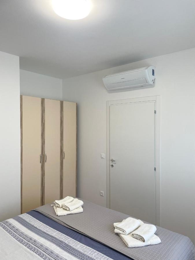 Apartment Diana Zara Parking Free Экстерьер фото