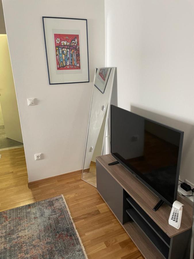Apartment Diana Zara Parking Free Экстерьер фото