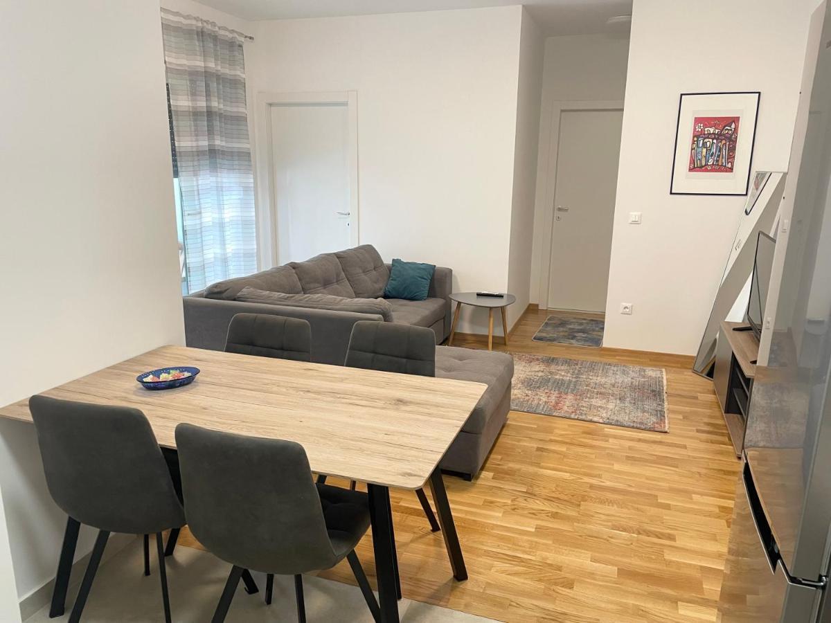 Apartment Diana Zara Parking Free Экстерьер фото