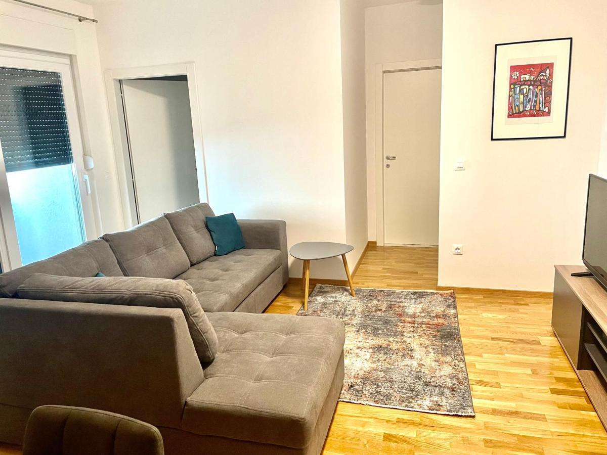 Apartment Diana Zara Parking Free Экстерьер фото