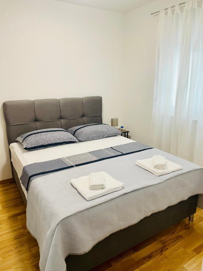 Apartment Diana Zara Parking Free Экстерьер фото
